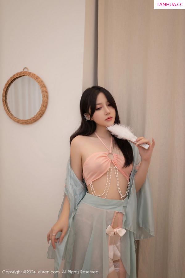 鱼子酱fish  [XiuRen]高清写真图 2024.08.30 No.9093 鱼子酱Fish 丝袜美腿第3张图片